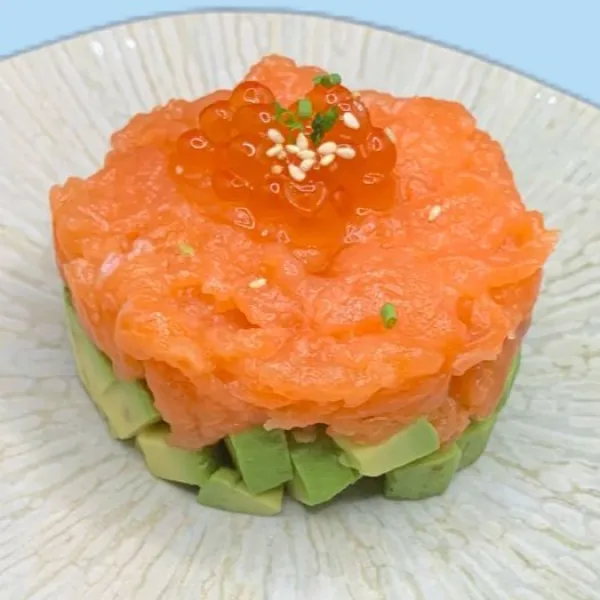 Tartar de salmón con aguacate
